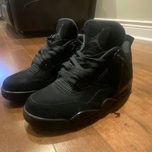 Jordan 4 Black Cat